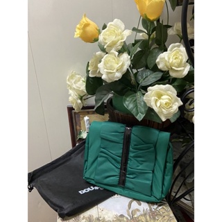 全新 專櫃品牌 植村秀 Shu uemura 綠色 化妝包 晚宴包