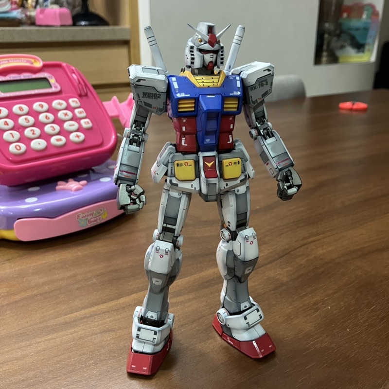 BANDAI 萬代 鋼彈模型 MG 1/100 RX-78-2 初鋼 Ver 3.0 塗裝完成品 PGU HG 牛鋼