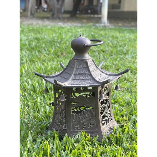 早期日式燭台銅質雕花