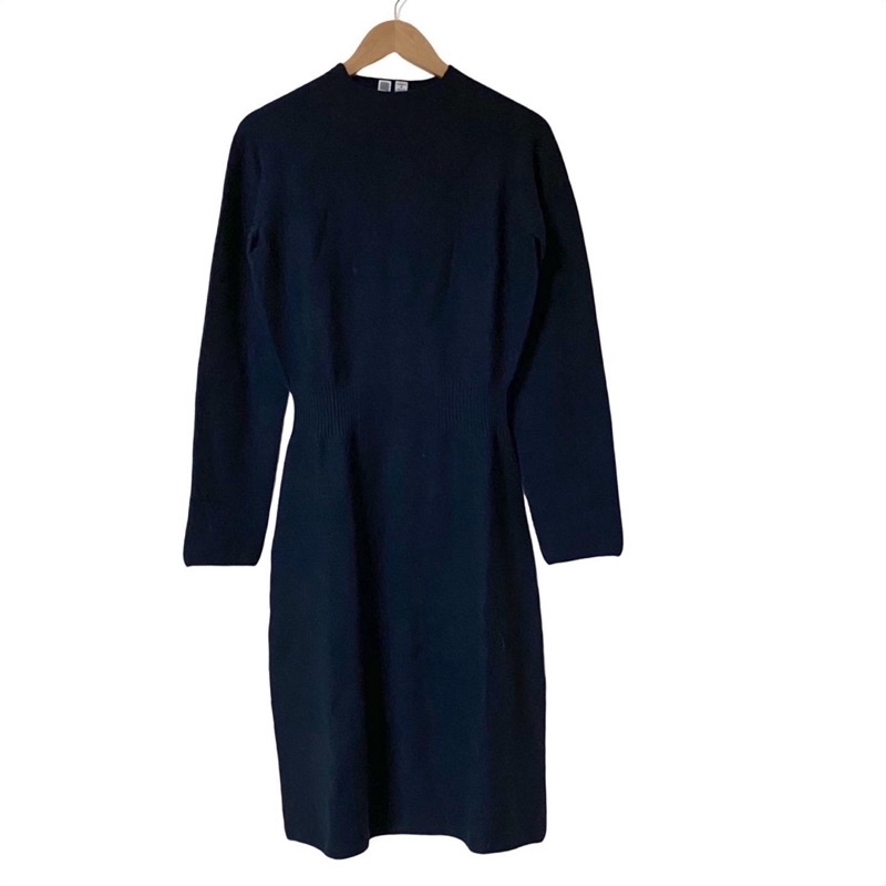 UNIQLO ｜ 屬於秋冬的Navy🪡 Uniqlo U — 3D羊毛中高領修身顯瘦藏青色洋裝 / 連身裙