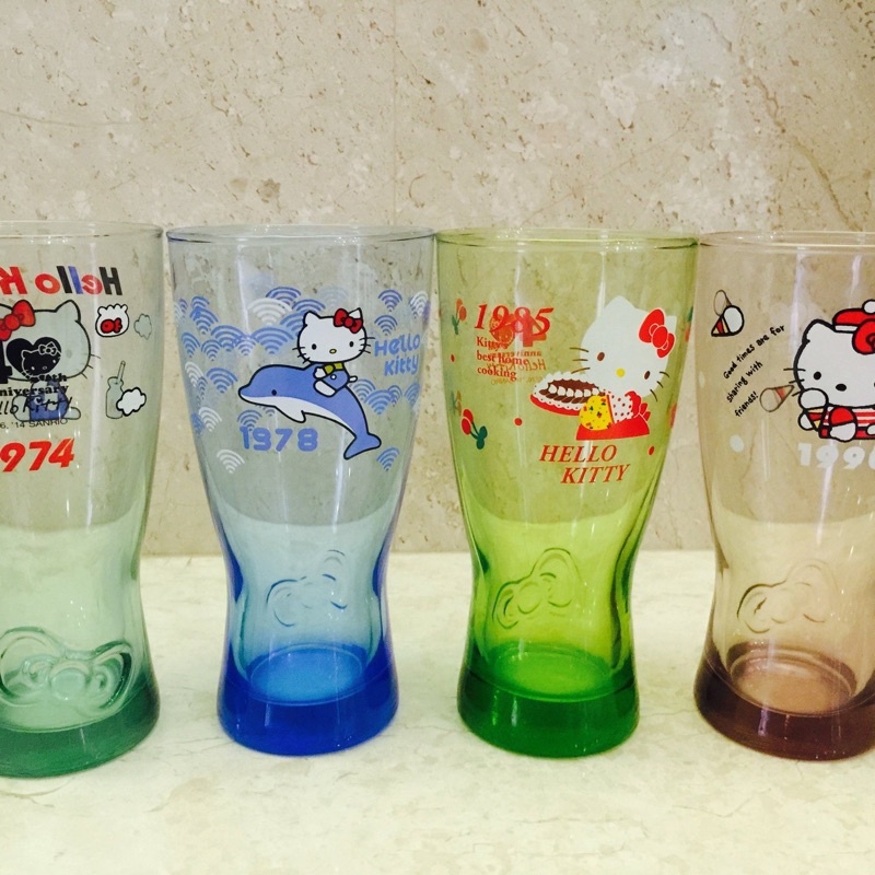 【全新已拆封未使用】 7-11，Hello Kitty 40周年經典曲線玻璃杯