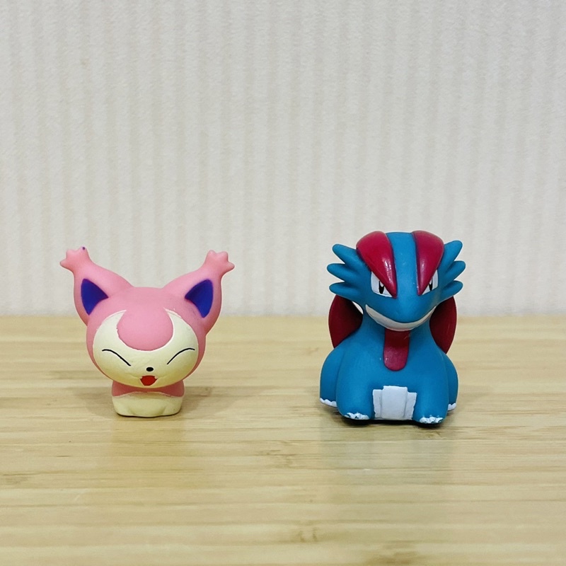 精靈寶可夢 神奇寶貝 Pokemon 泡澡球公仔 向尾喵 爆飛龍