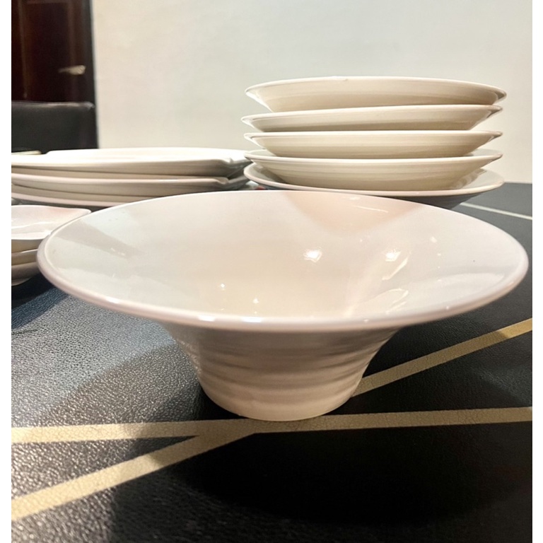 ♻️二手出清♻️造型沙拉碗、造型陶瓷碗、湯盤、湯碗 沙拉盤、前菜盤