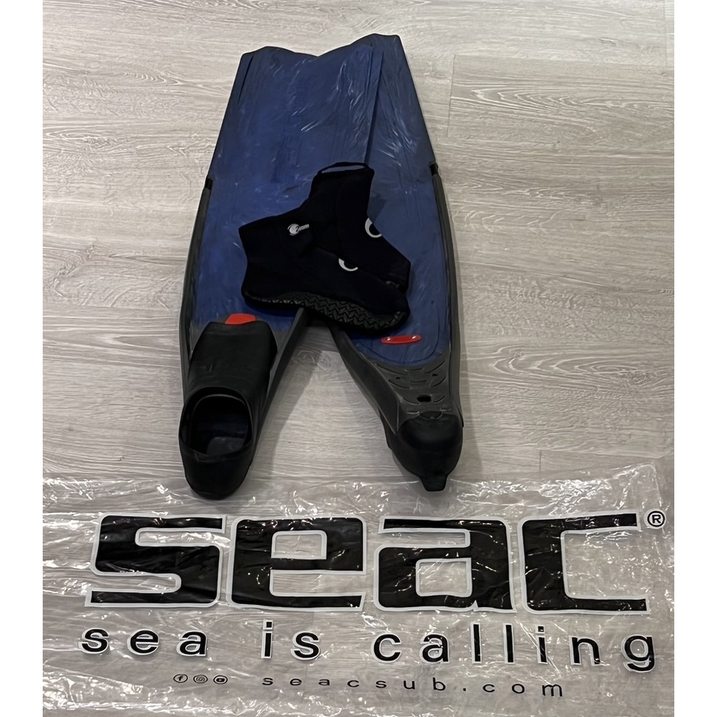 售 /義大利 Seac motus 塑膠長蛙-藍色+迪卡儂襪套尺寸 / 39-40