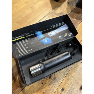 德國 LED LENSER 潛水手電筒 （全新架上品）