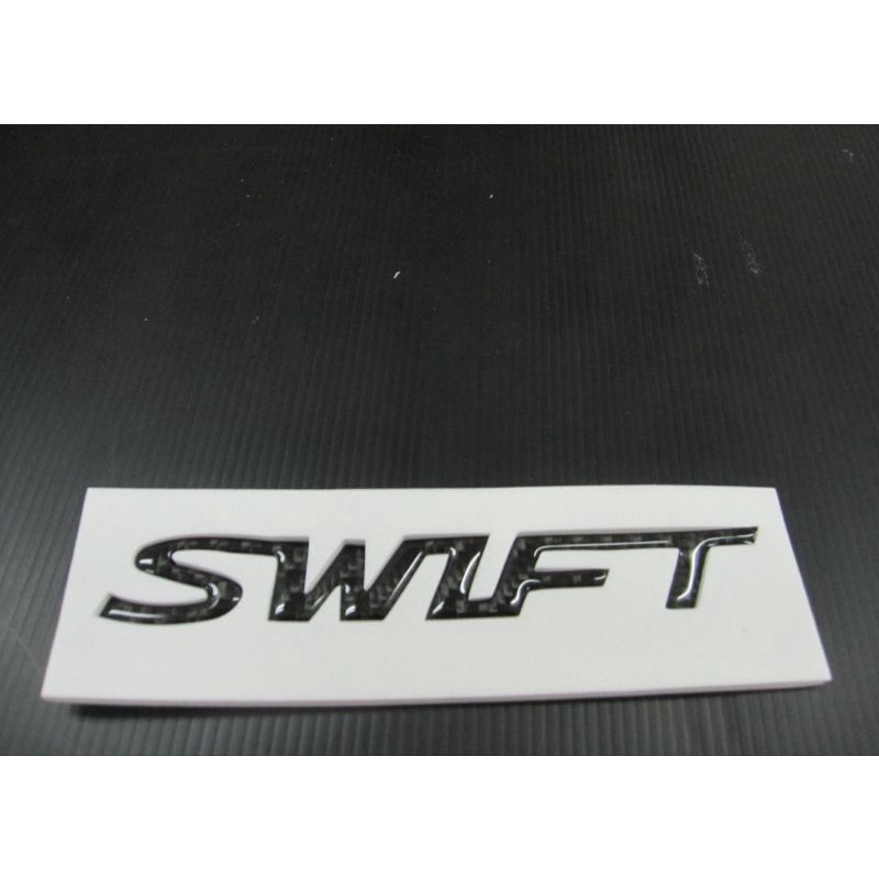 [翌迪] 碳纖維部品 SUZUKI / SWIFT 碳纖維 車標 LOGO 貼片