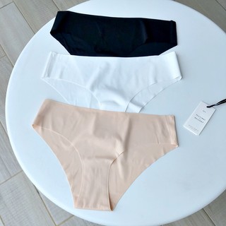 OA01親膚寵愛 高品質孕婦寫真超隱形半包臀無痕素面性感低腰內褲 三角褲 黑色 膚色 白色．UW Lingerie