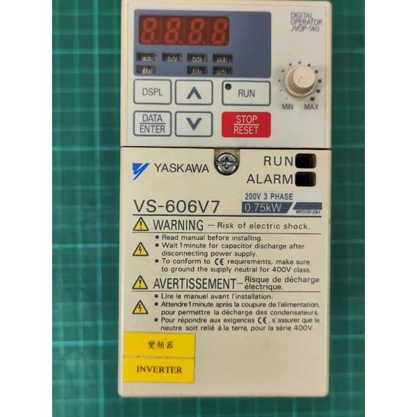 YASKAWA 安川變頻器 VS-606V7  CIMR-V7AT20P7