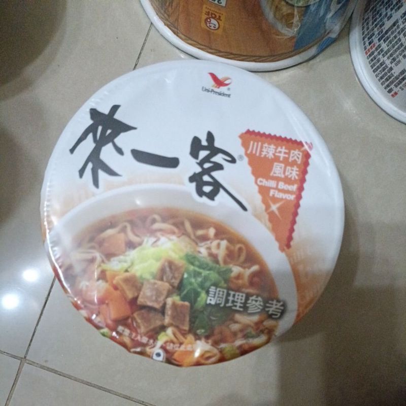 來一客川辣牛肉風味泡麵