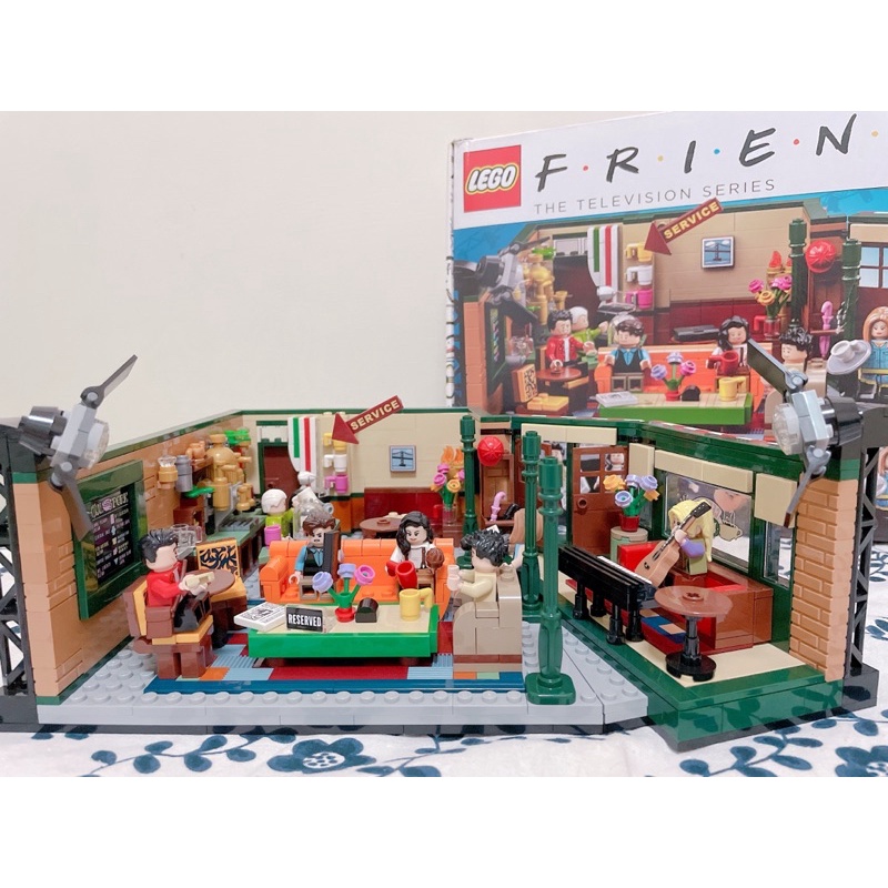 Lego  21319 六人行 Friends 中央咖啡廳 （已組好）