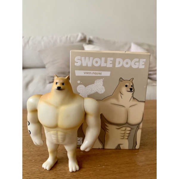 Swole Doge 肌肉柴犬搪膠公仔 (二手極新)