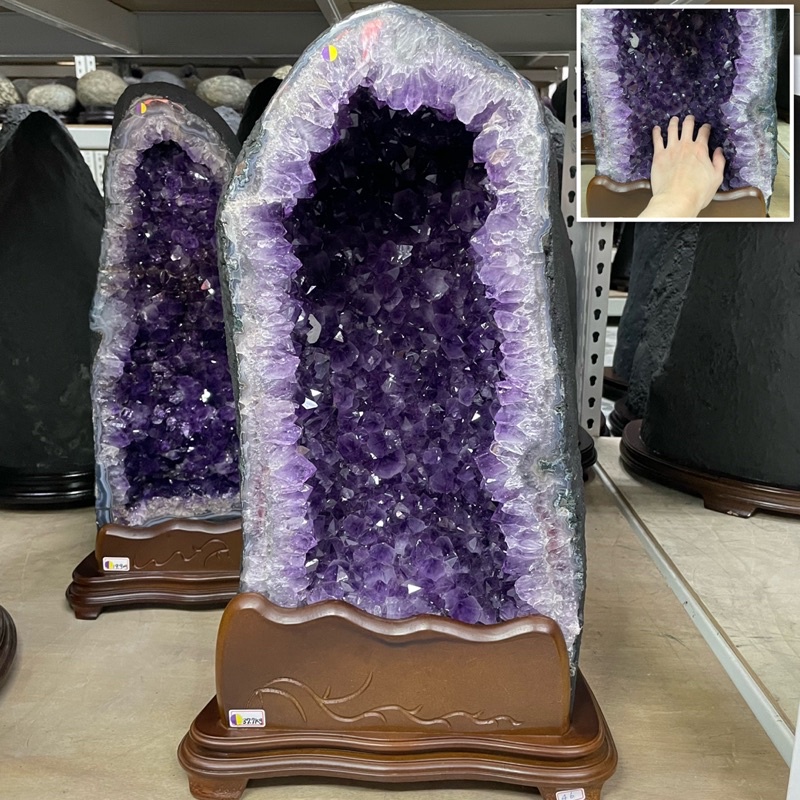 巴西🇧🇷紫水晶洞 ESP✨37.7kg❤️多層感瑪瑙✅木型紫水晶洞 洞深10公分✅官帽晶洞 助於事業貴人運✅天然薰衣草紫
