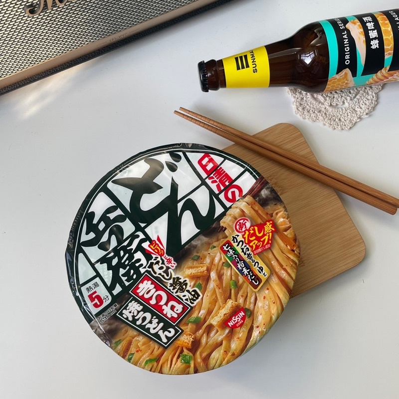 🔥現貨供應中🔥日清 咚兵衛 湯醬油味 日式油豆腐炒烏冬碗麵105g