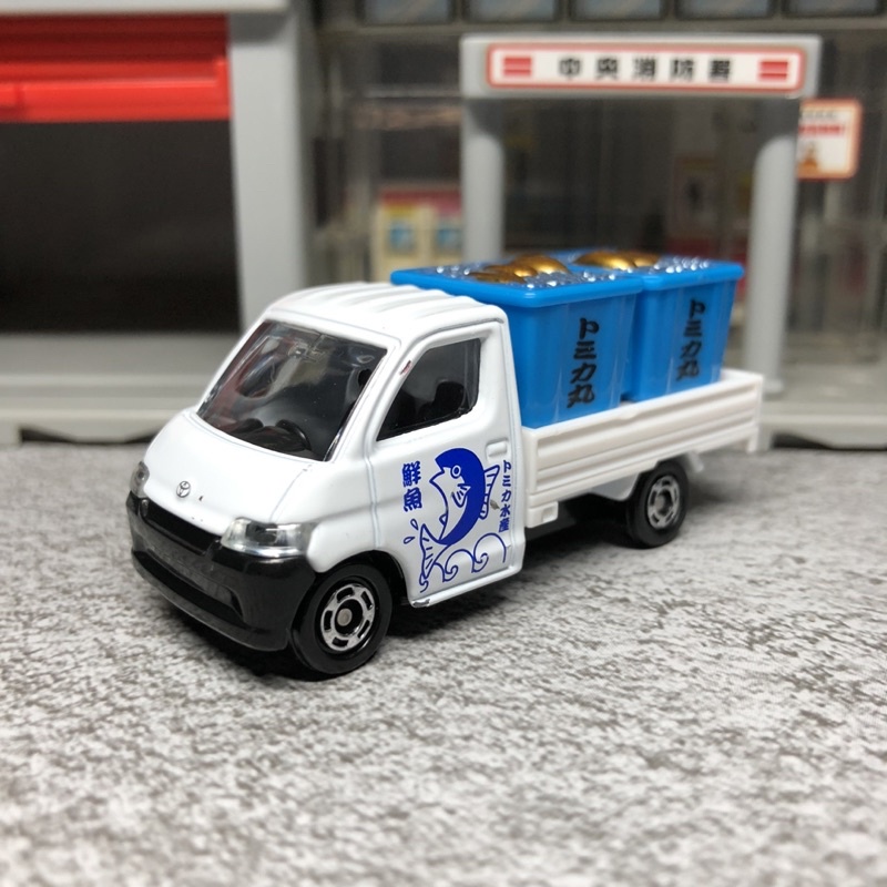 Tomica 97 Toyota town ace 魚市場