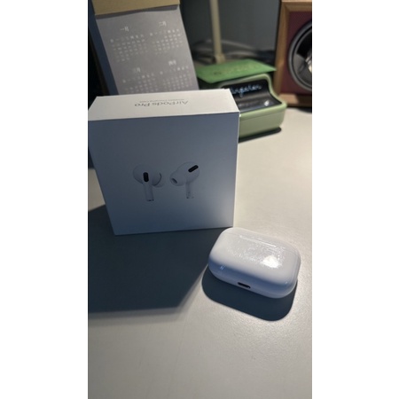 AirPods Pro 藍芽耳機(搭配 MagSafe 無線充電盒)