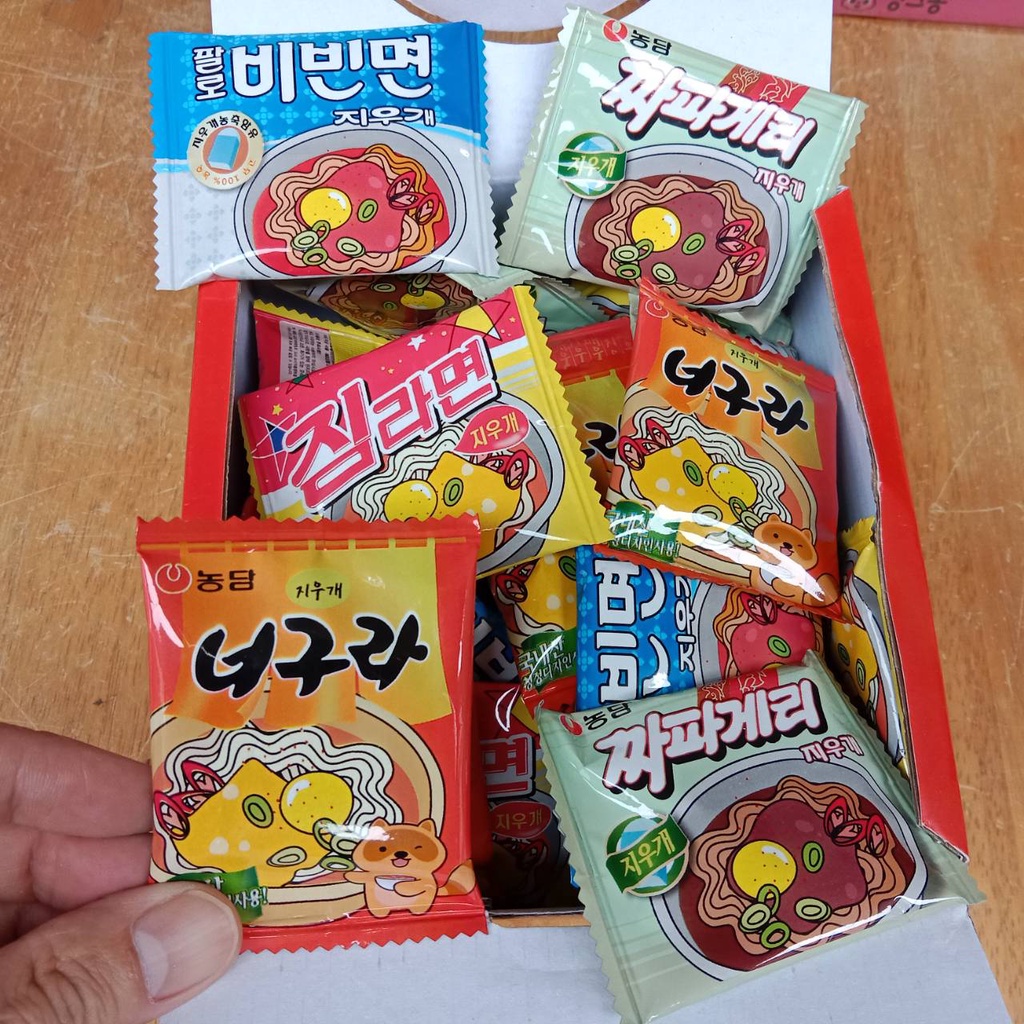 【YJ小舖】韓國KR 泡麵 辛拉麵 韓式泡麵 橡皮擦 橡皮 隨機出貨