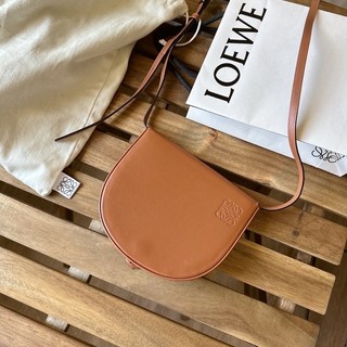 LOEWE heel 牛皮包包 斜背包 最大款二手（最大尺寸）