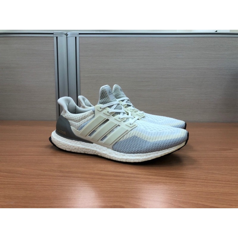 ADIDAS Ultra Boost 2.0 “White Gradient”    US12