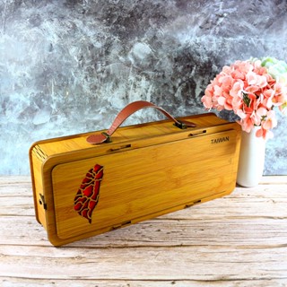 【龍源茶品】寶島臺灣竹紋手提箱禮盒4入組-杉林溪蜒仔茶葉100g/包 / 阿里山花鬱甘露烏龍茶葉150g/包-附提袋
