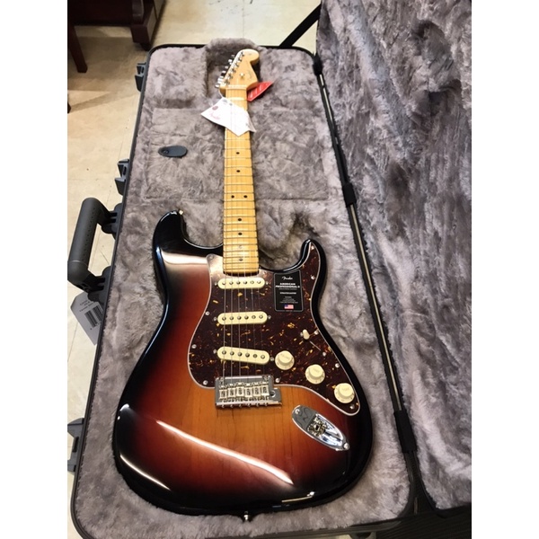 傑禾樂器～Fender American Professional II Stratocaster 美廠電吉他（漸層）