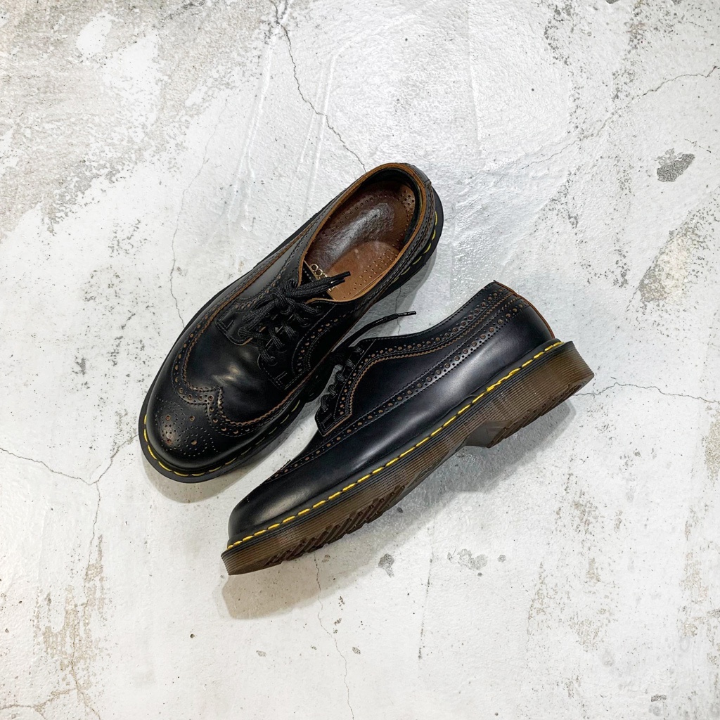 【工工】二手 Dr. MARTENS Vegan 3989 Lace-Up Shoes 馬汀 5孔 雕花皮鞋 黑色