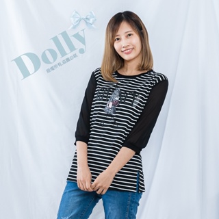 台灣現貨 大尺碼橫條燙走路美女圖七分雪紡袖T-Dolly多莉大碼專賣