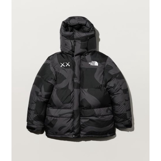 （在台現貨）The North Face X KAWS 秋冬聯名系列 經典1994 Himalayan羽絨連帽大衣 M