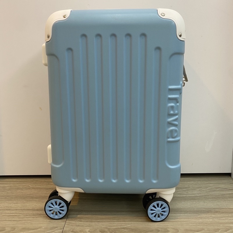 【二手近新品免運】⭐Travel天空藍行李箱⭐旅行箱 登機箱18吋 多功能行李箱 小行李箱 拉桿箱 鋁框行