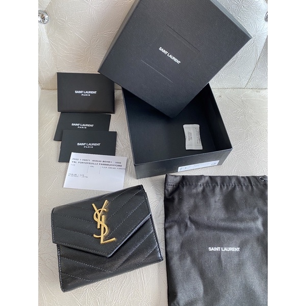 二手真品YSL Saint Lauren黑色荔枝牛皮魚子醬山型紋金字LOGO三折短夾皮夾 403943