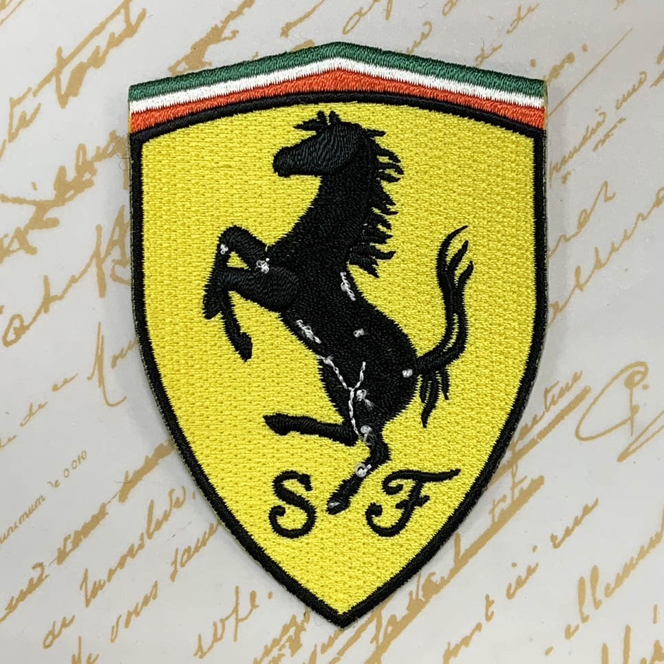 汽車品牌刺繡臂章-法拉利Ferrari 刺繡臂章.補丁.燙貼布 7.1*10.1cm