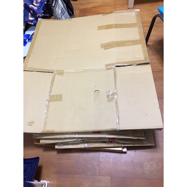 二手紙箱 搬家後釋出  可拆賣 需自取 大小不一  各種尺寸 每件6元 1件就賣