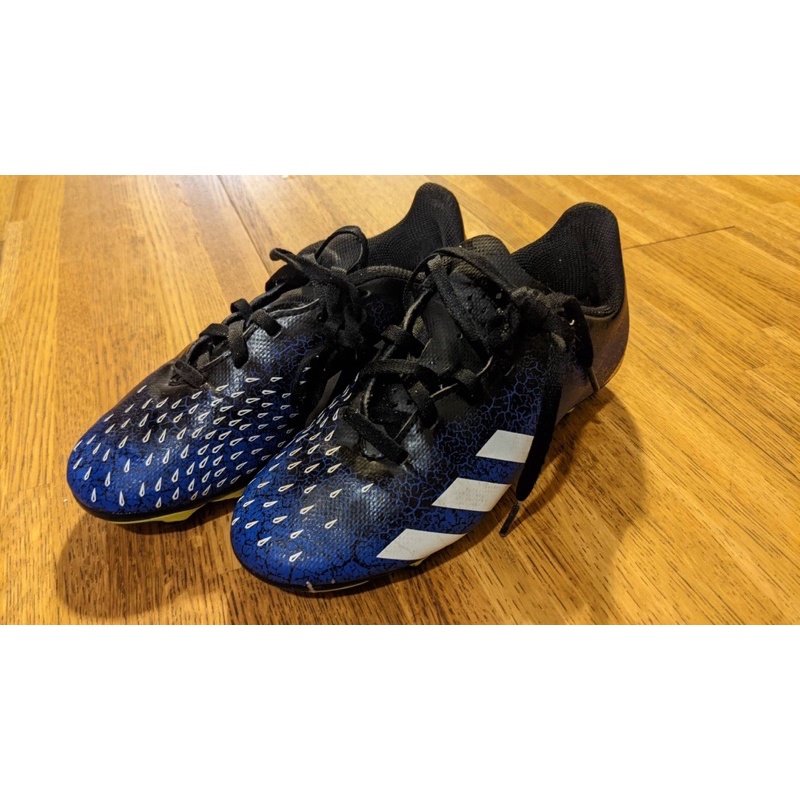 ADIDAS predator系列 兒童足球鞋 21 cm