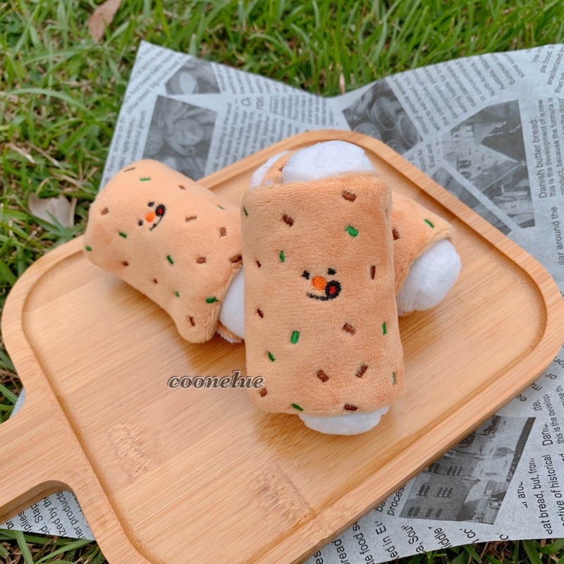 🚚台灣出貨🚚現貨 韓國🇰🇷BITE ME 年糕魚板串 內有響紙 藏食玩具 嗅聞玩具 發聲玩具 韓國寵物玩具