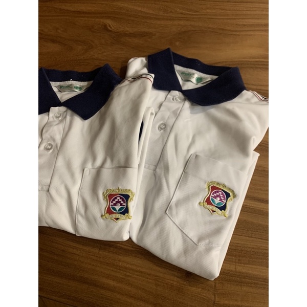 康橋國際高中 制服 短袖體育上衣 (尺寸L)九成新 兩件一起出售