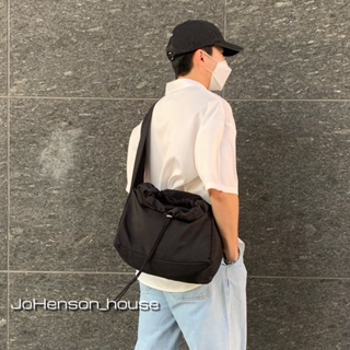 【JoHenson】斜背袋 旅行包 肩背包 大容量 簡約實用