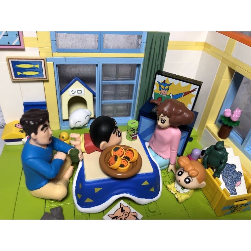 ⚽️全新現貨⚽️野原新之助 蠟筆小新 雙葉幼兒園 貓咪校車 小新家客廳 積木玩具 野原一家人 兒童禮物