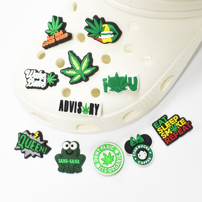 Crocs Jibbitz Pins 彩色楓葉 DIY 鞋魅力鈕扣