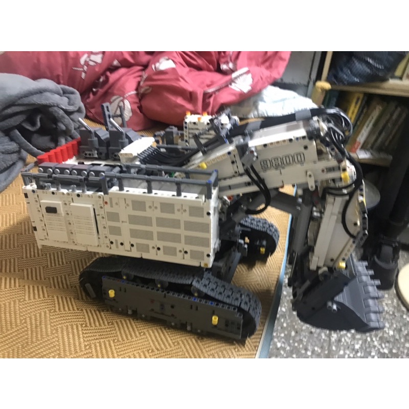 LEGO 42100 LIEBHERR 反鏟挖掘機