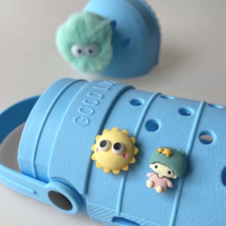 [迷人的裝飾]可愛男孩系列（綠色男孩/笑太陽）Crocs Jibbitz首飾配件材料洞洞鞋配飾花園鞋花可愛鞋釦