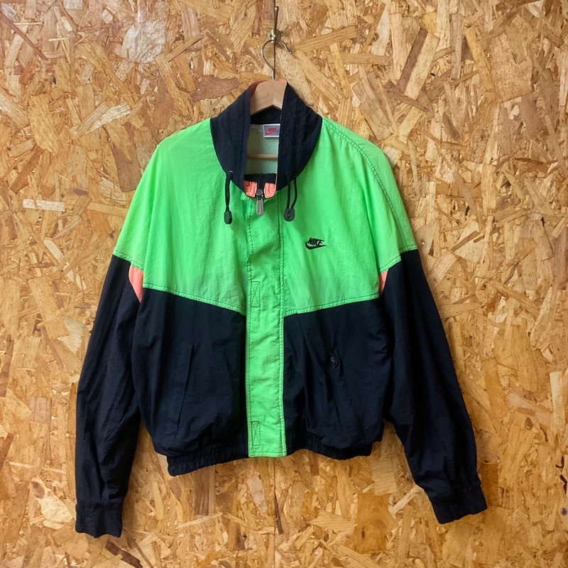 疫年古著店－Nike 90s vintage螢光綠拼接風衣外套