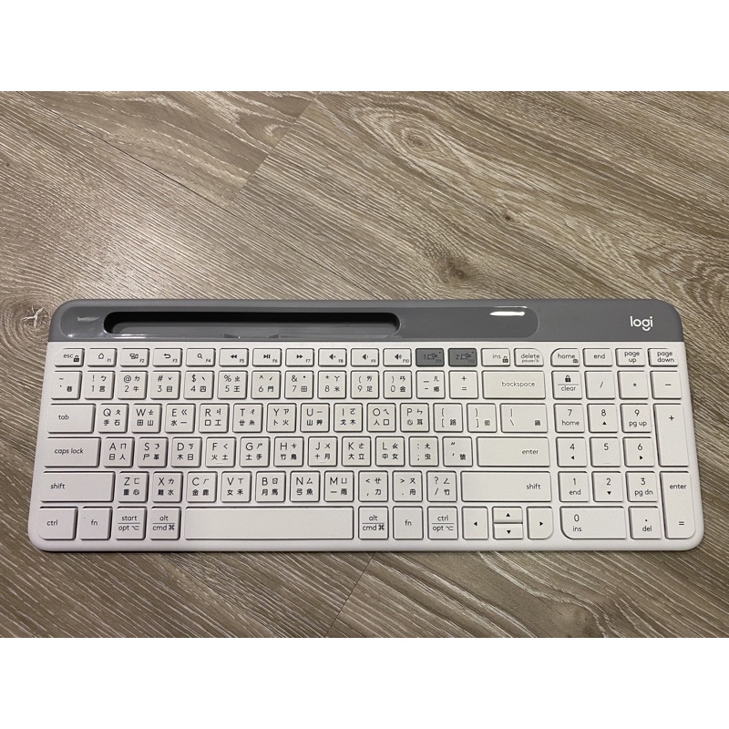 （二手）羅技 Logitech K580鍵盤 白色