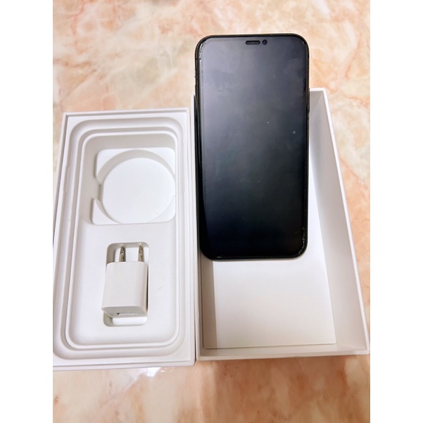 iphone11 128G 黑色 二手/客訂hide75216已付款6000免費