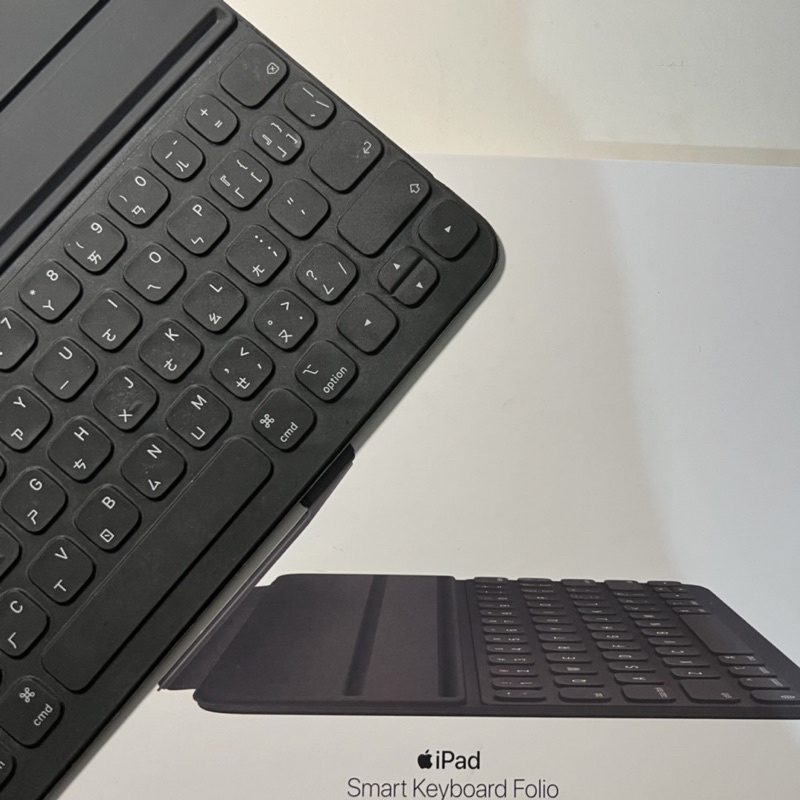 Apple 聰穎雙面夾 iPad鍵盤