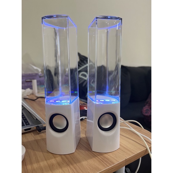 LED水舞喇叭音響 電競喇叭 USB喇叭 噴泉喇叭 LED音響 環繞喇叭 水舞音箱 白色（二手）