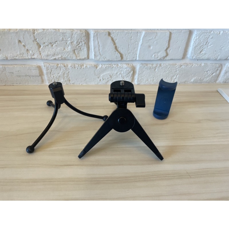 咩咩二手小舖 相機 手機 照相 拍照用腳架 立架 錄影可用 很方便 可以站立拍攝的支架 也可以放在桌上拍照錄影