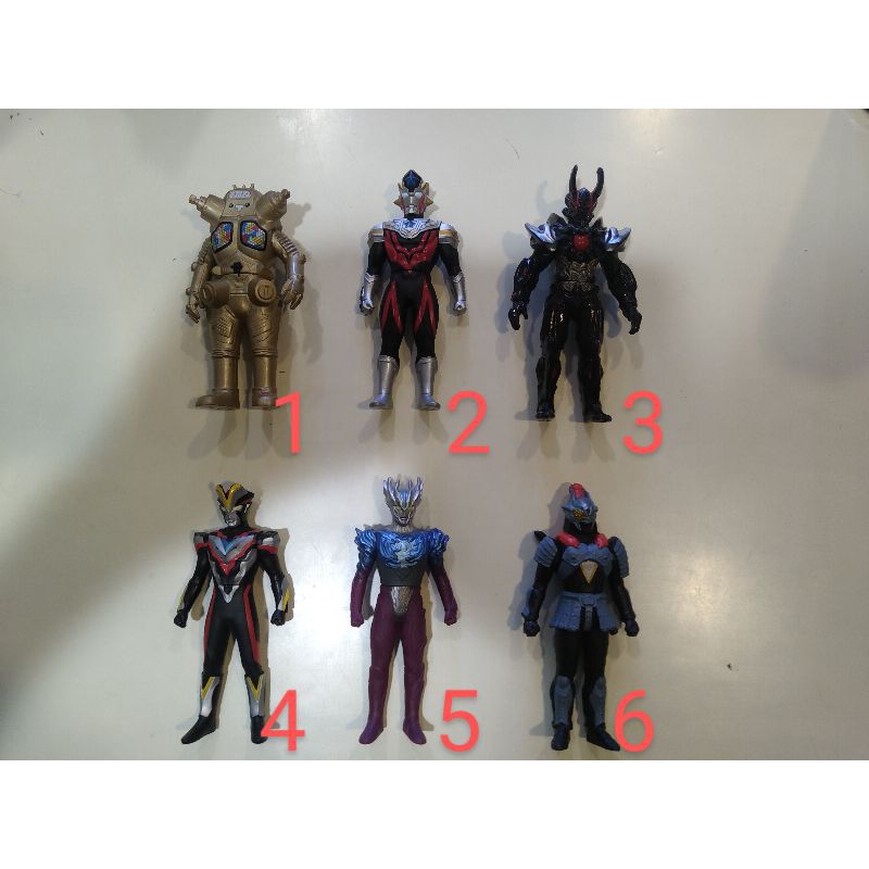 日版 超人力霸王 奧特曼 13公分 軟膠 公仔 人偶（非 假面騎士 戰隊 極狐 geats )