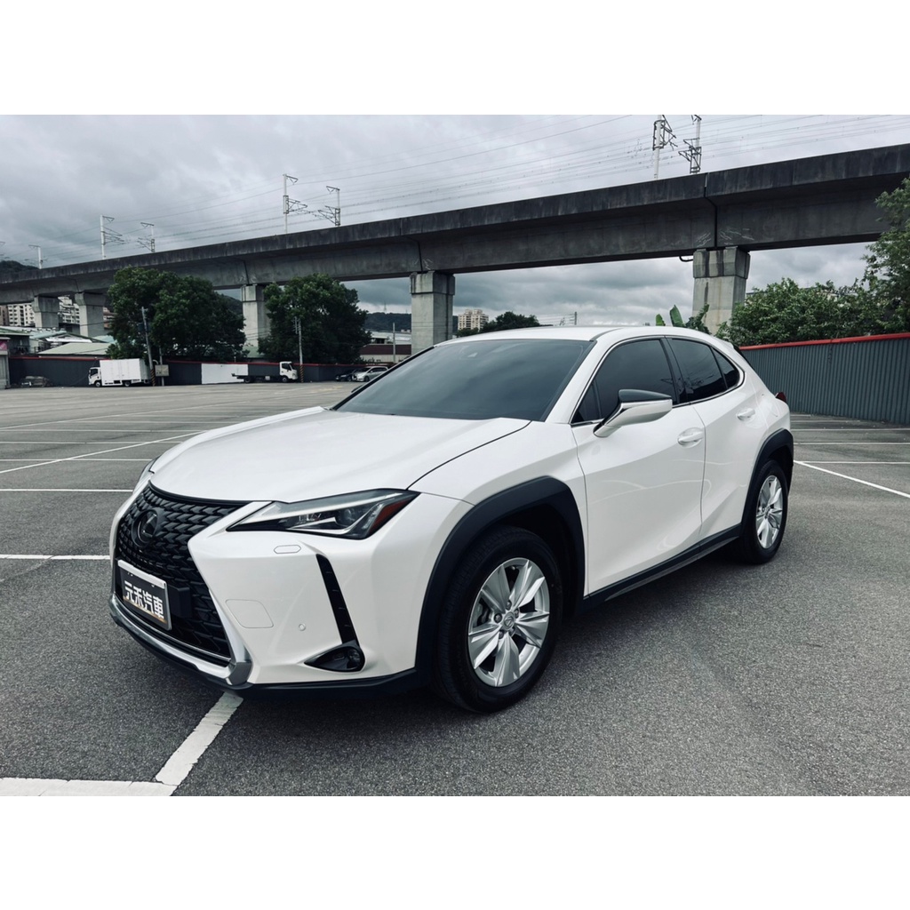 2020年式 Lexus Ux200 菁英版 實價刊登:109.8萬 中古車 二手車 代步車 轎車 休旅車