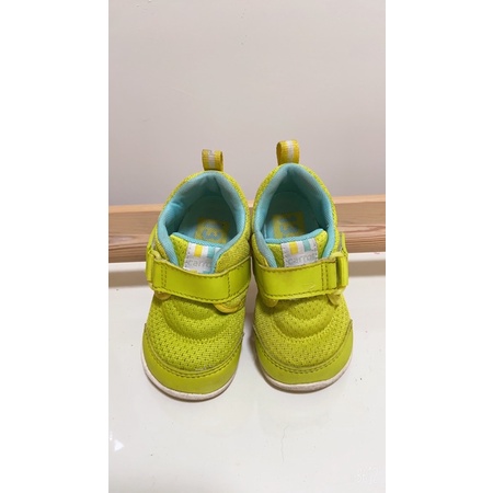 二手 月星 moonstar 黃綠色 13.5cm 女童運動鞋