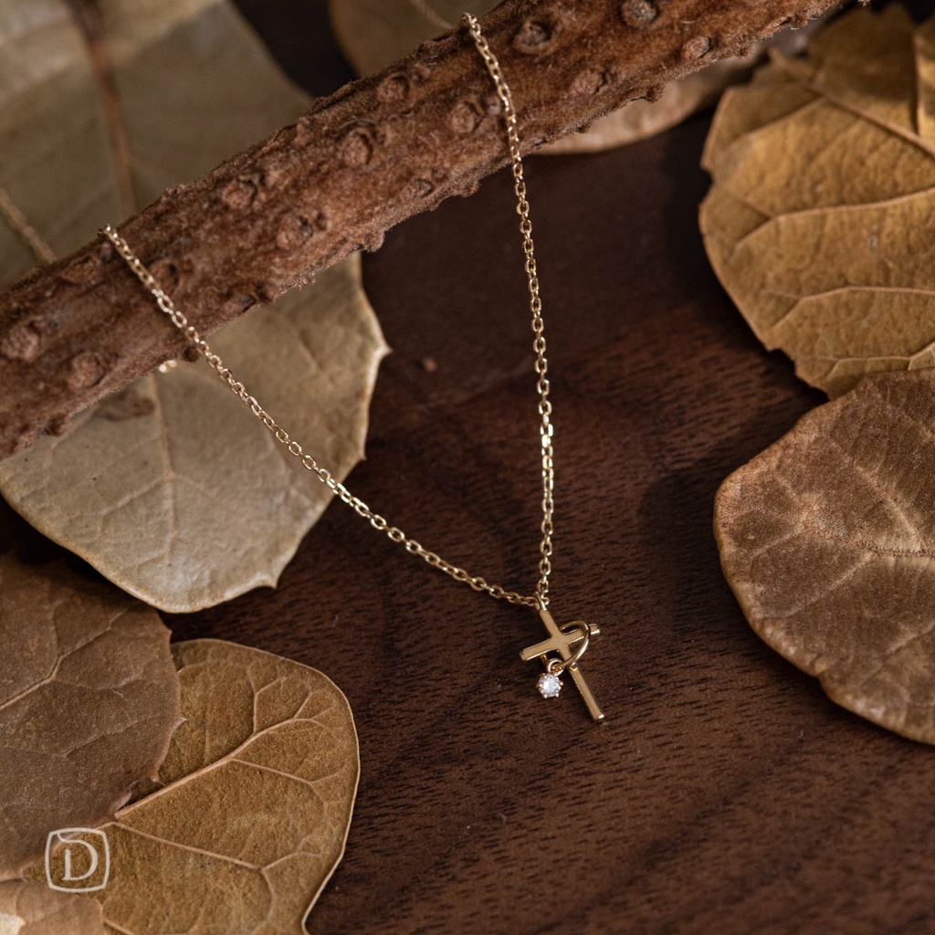 【 Dahlia 】14K堅定信念十字架項鍊 鑽石項鍊 鎖骨鏈 輕珠寶 十字 DP557