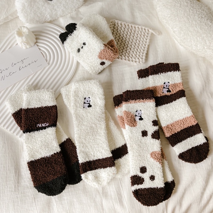 KAFU D361 女士珊瑚絨保暖襪子 冬季厚款熊貓圖案中筒襪